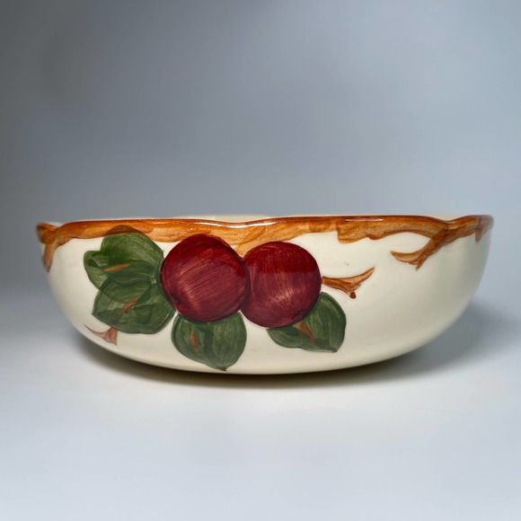 Scalloped Edge 8" Vegetable Bowl Franciscan Apple - Picture 6 of 11